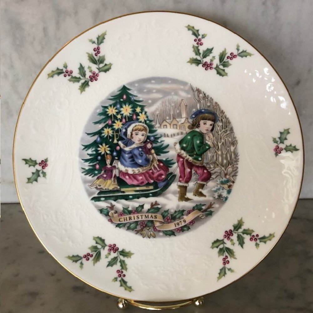 ROYAL DOULTON TABLEWARE LTD. Christmas 1979 Collectable Plate